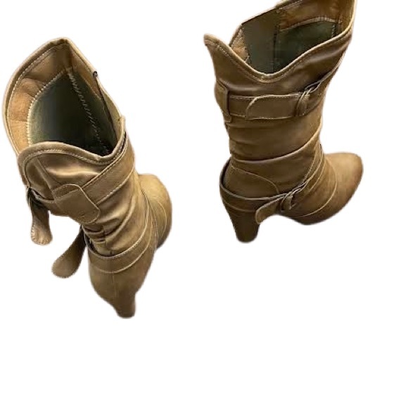 👢Leather Wide Calf Scrunched Belted Twisted X Boots - Picture 9 of 13